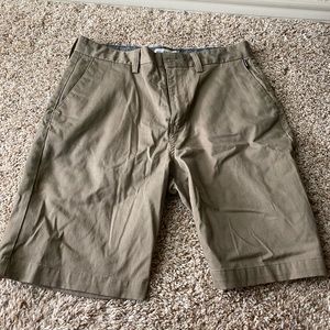 Men’s Billabong flat front shorts